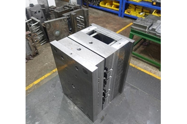 塑膠模具定制開模的行業(yè)解決方案